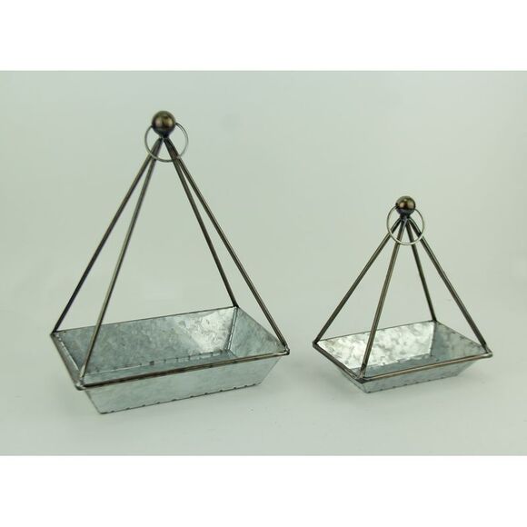 Galvanized Metal Standing or Hanging Indoor Outdoor Planters Set of 2 - Picture 2 of 3